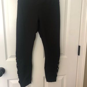 Black Fabletics Powerhold Leggings